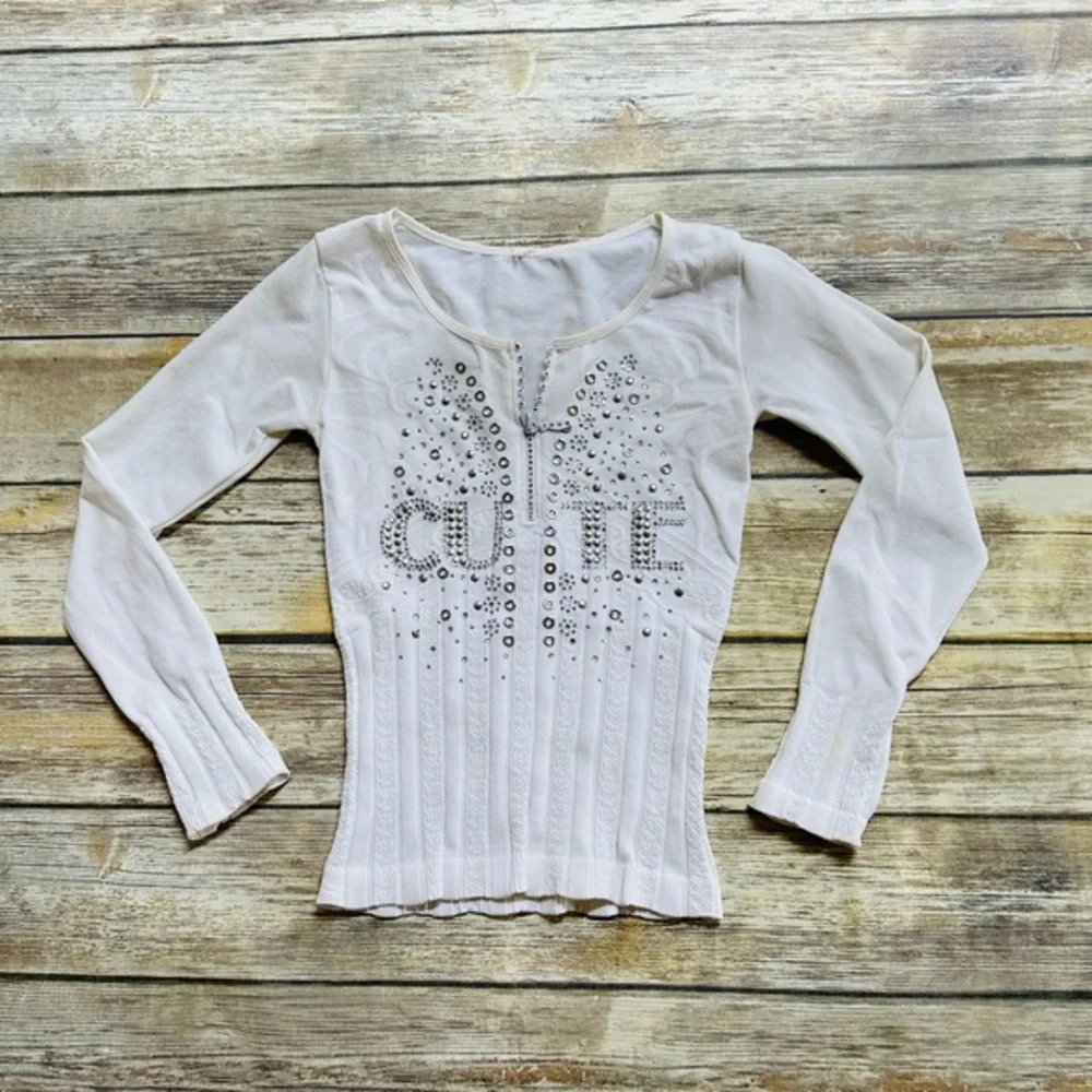 Girls cute long sleeve t! Size 8